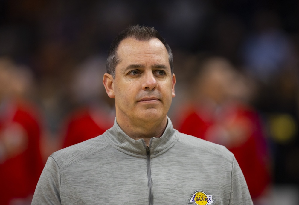 CBA常规赛倒计时，奥兰多魔术窗口期门线救险，细节引发关注，更衣室稳定，年轻球员得到机会的简单介绍