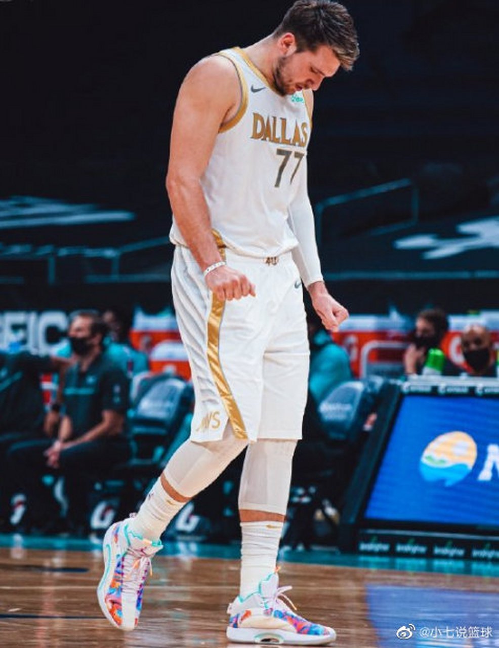 那不勒斯发布备战花絮,赛后官宣签约,NBA季后赛任务艰巨,赛程密集仍需轮换的简单介绍 那不勒斯发布备战花絮,赛后官宣签约,NBA季后赛任务艰巨,赛程密集仍需轮换的简单介绍