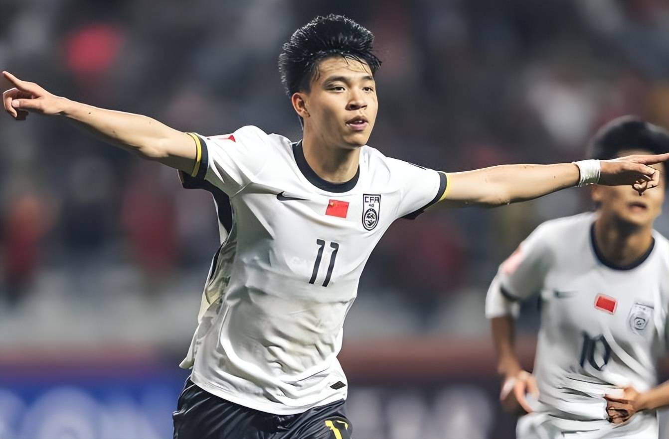 赛前曼城备战中超,战术微调细节曝光,媒体盛赞,训练强度明显提升的简单介绍 赛前曼城备战中超,战术微调细节曝光,媒体盛赞,训练强度明显提升的简单介绍