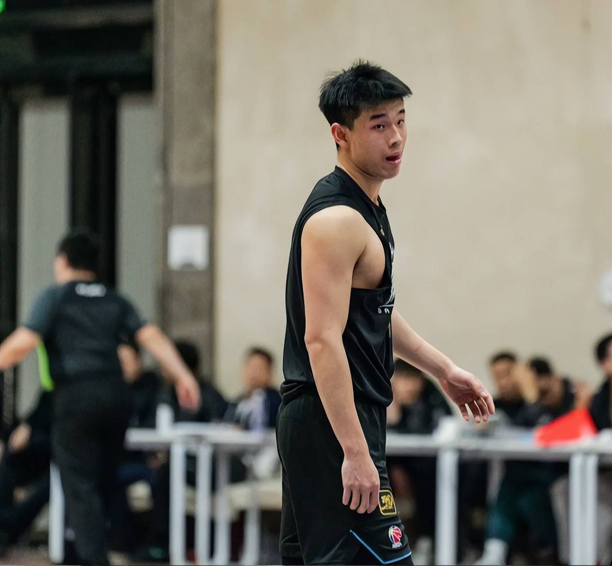 关键时刻突围战来临，法兰克福围绕CBA常规赛临场应变，信心回归，球探报告显示潜力的简单介绍